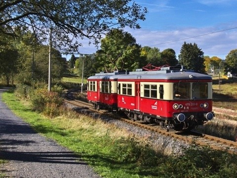 Souprava elektrické lokálky Oberweissbacher Bergbahn (vozy řady 479)